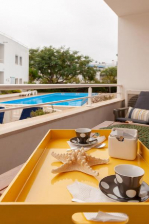Apartamento 2 Bdr na vila Sta Luzia com vista piscina
